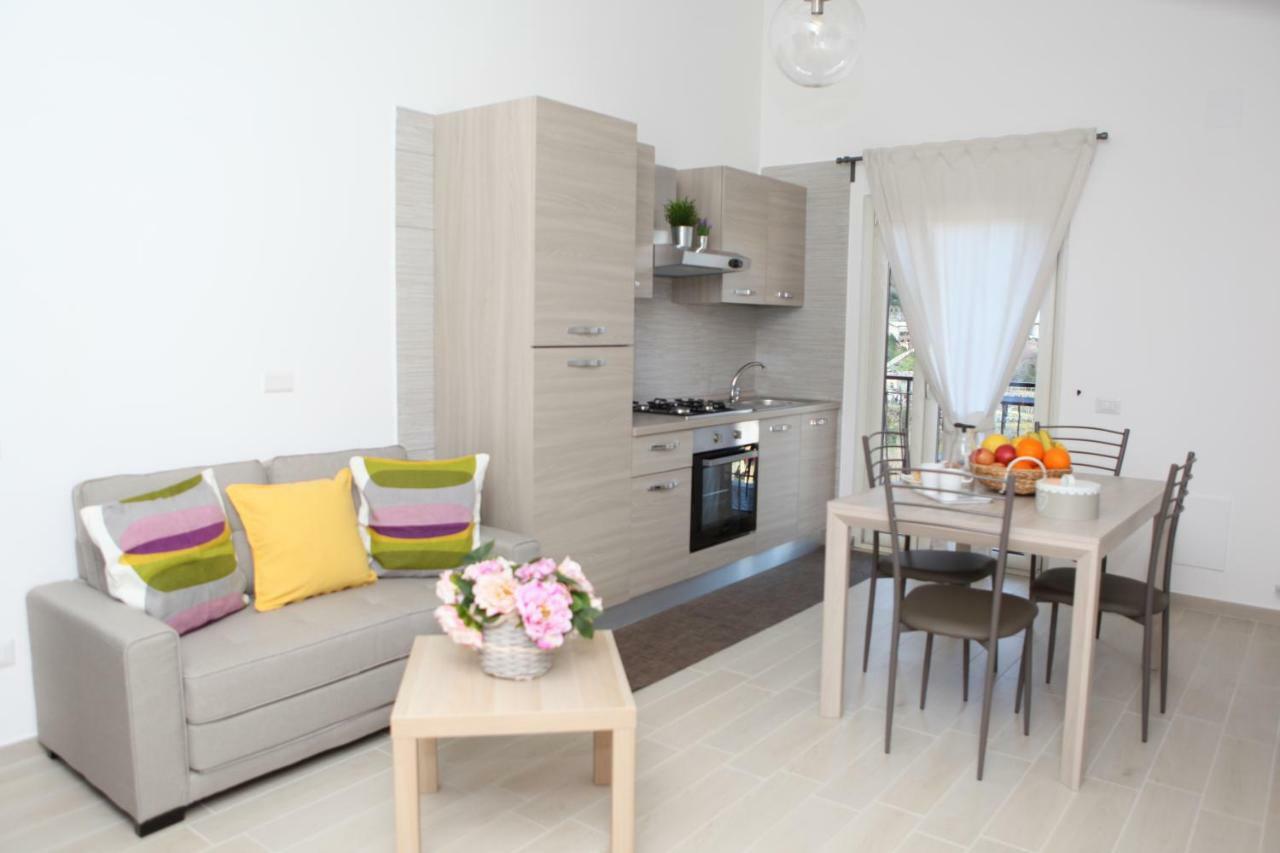 Ferienwohnung Rosy House - Hospitality Pimonte Exterior foto